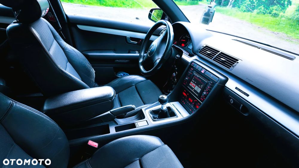 Audi A4 1.8T Quattro - 7