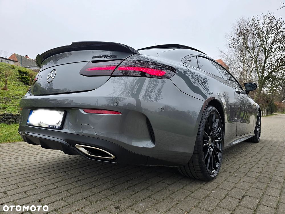 Mercedes-Benz Klasa E 350 9G-TRONIC AMG Line - 27