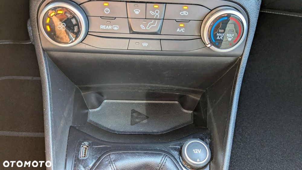 Ford Fiesta 1.0 EcoBoost S&S ACTIVE - 27
