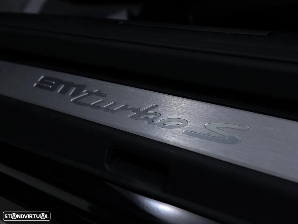 Porsche 911 (992) Turbo S PDK - 21