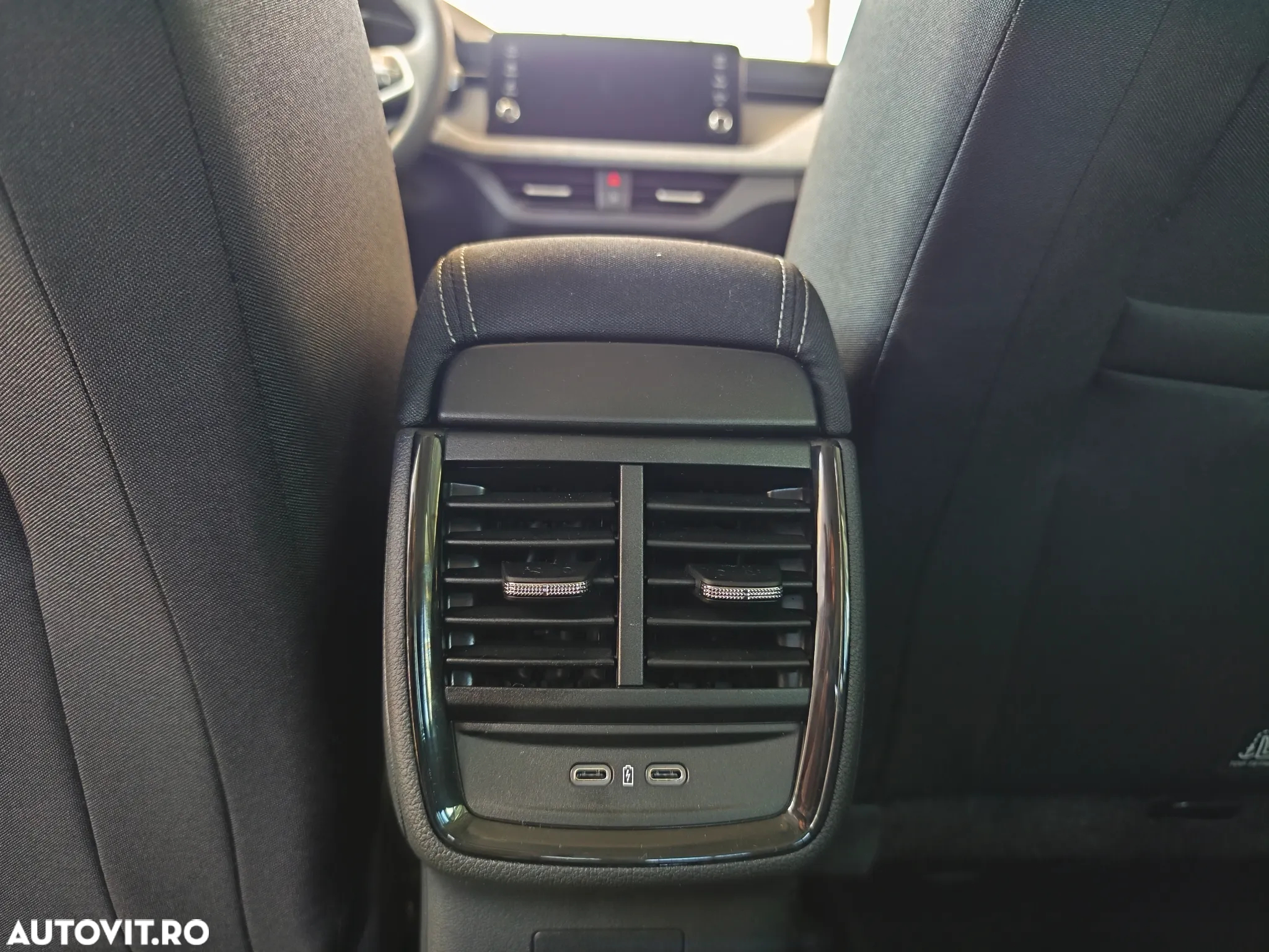 Skoda Kamiq 1.0 TSI DSG Selection - 17