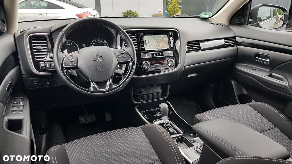 Mitsubishi Outlander 2.0 2WD CVT Spirit - 22