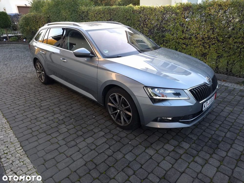 Skoda Superb 2018 photo 2