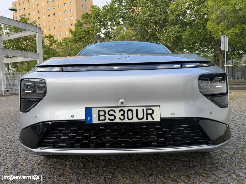 Xpeng G9 98 kWh Long Range + Pack Premium - 26