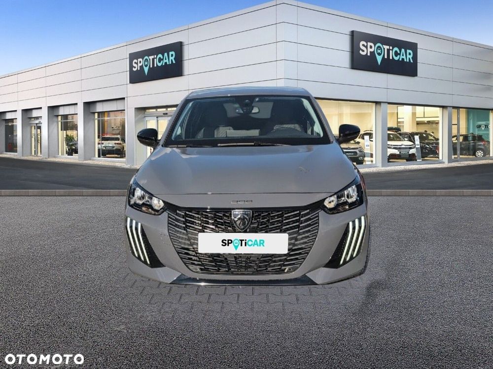 Peugeot 208 - 4