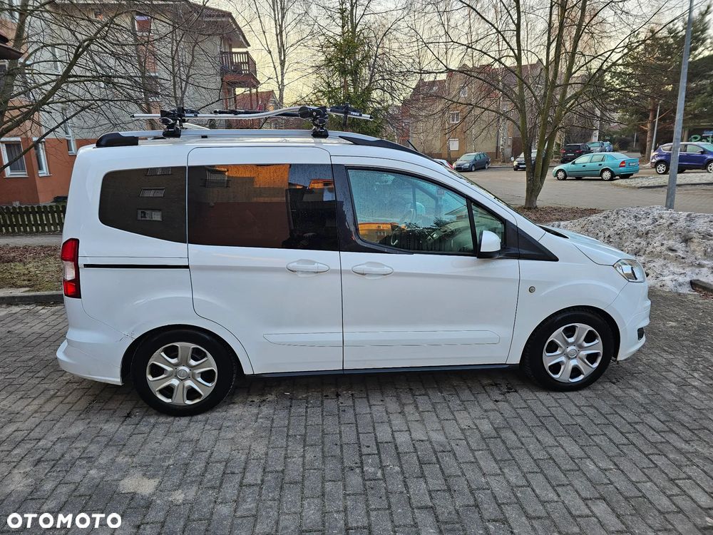 Ford Tourneo Courier - 6