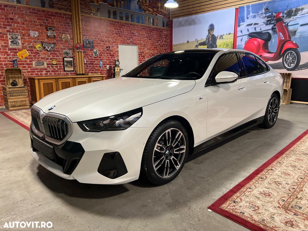 BMW Seria 5 520i AT MHEV - 1
