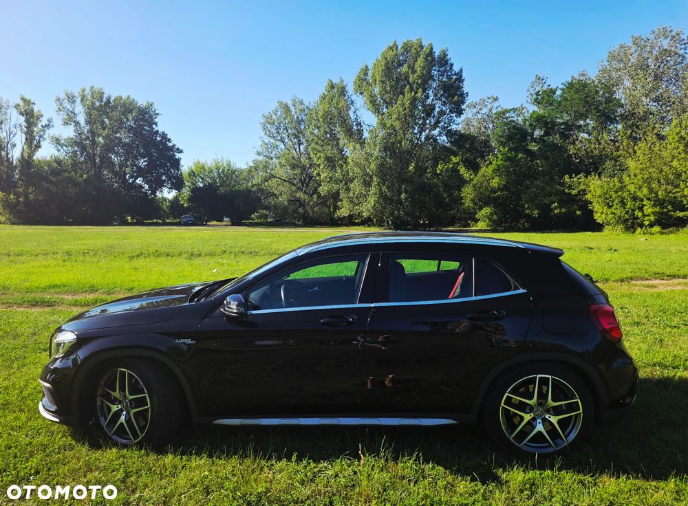 Mercedes-Benz GLA AMG 45 4-Matic - 8