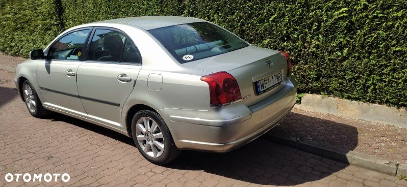 Toyota Avensis 2.0 VVT-i Sol - 3