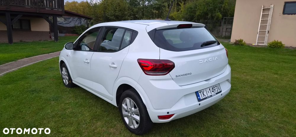 Dacia Sandero - 4