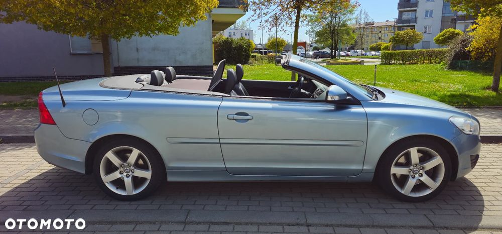 Volvo C70 D3 Momentum - 1