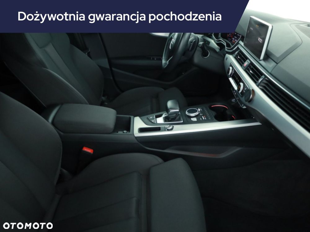 Audi A4 Limousine - 9