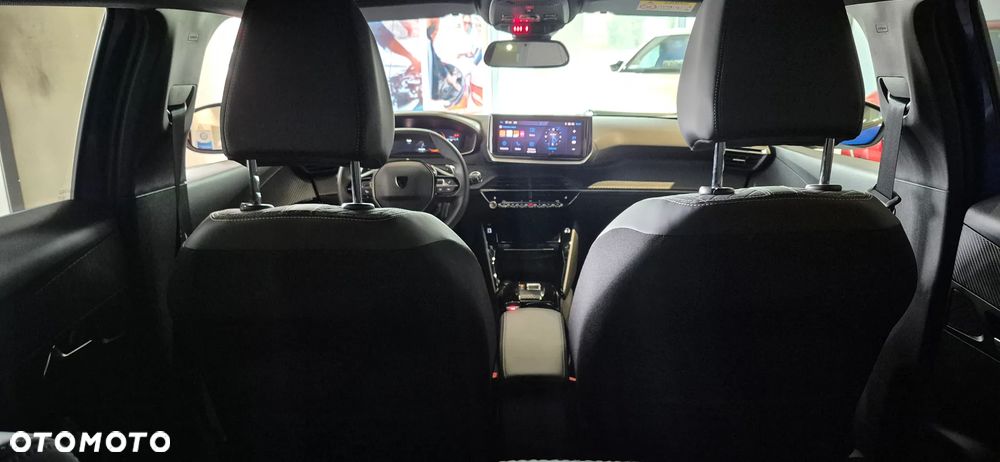 Peugeot 2008 PureTech 130 Allure S&S EAT8 - 25