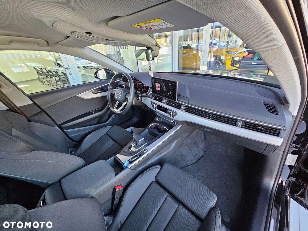 Audi A4 Limousine - 37