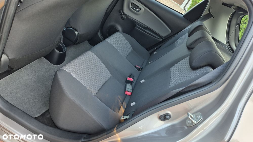 Toyota Yaris 1.33 VVT-i Life - 11