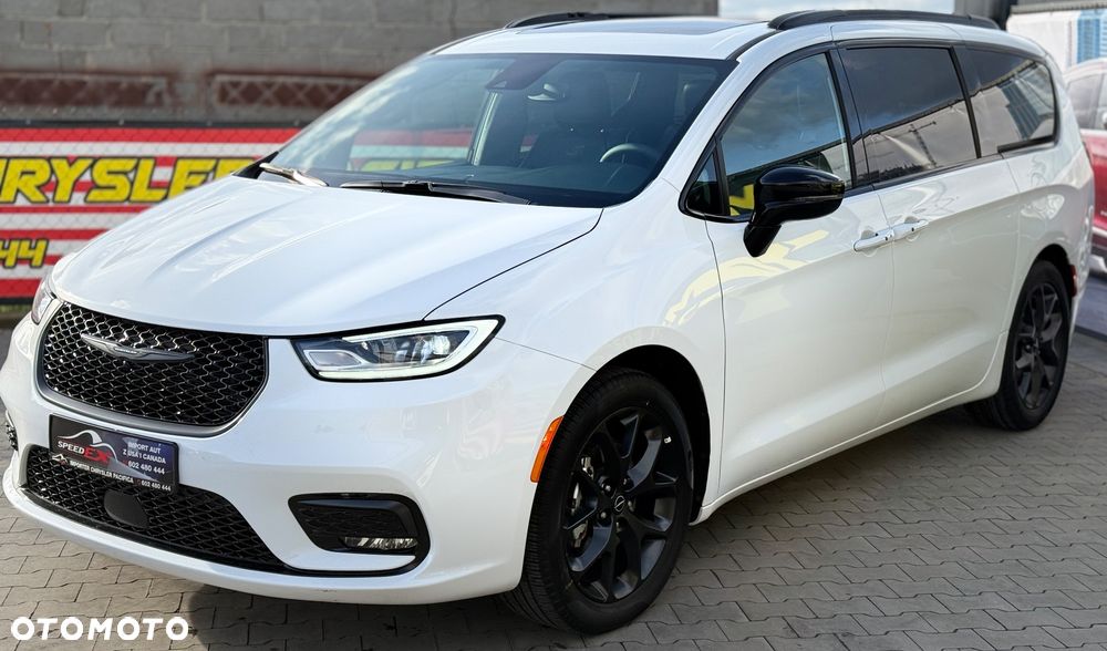 Chrysler Pacifica - 7