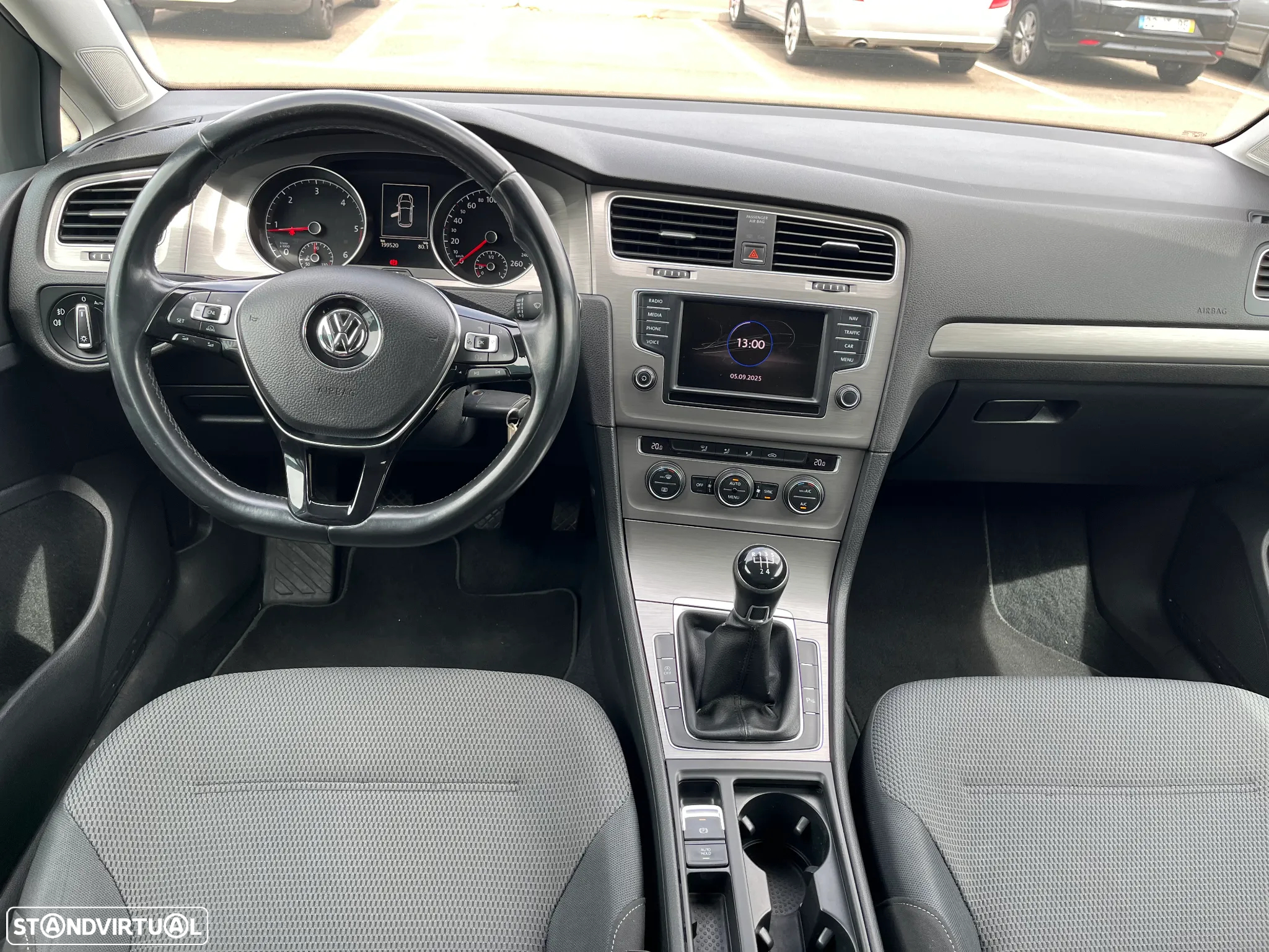 VW Golf 1.6 TDi BlueMotion Confortline - 13