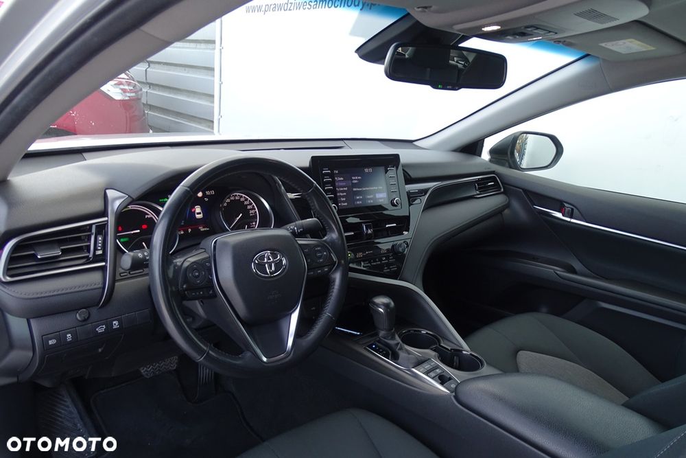 Toyota Camry 2.5 Hybrid Comfort CVT - 18