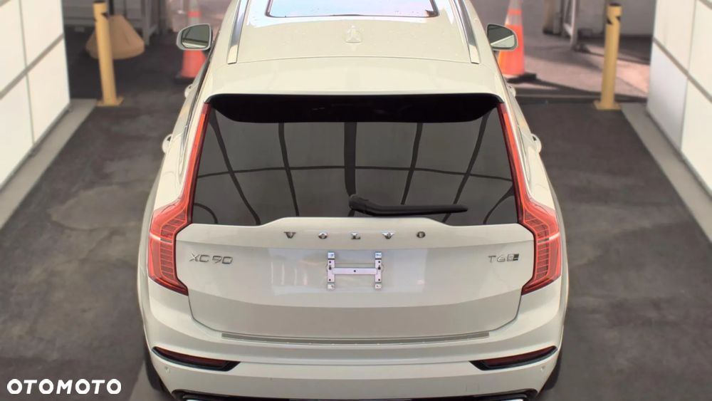 Volvo XC 90 - 4