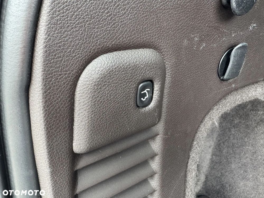 Jeep Grand Cherokee 5.7 V8 HEMI Overland Summit - 18