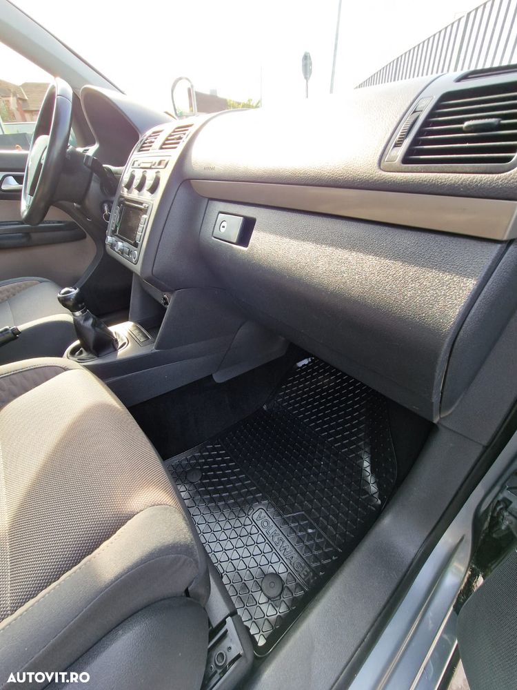 Volkswagen Touran 1.4 TSI STYLE - 3