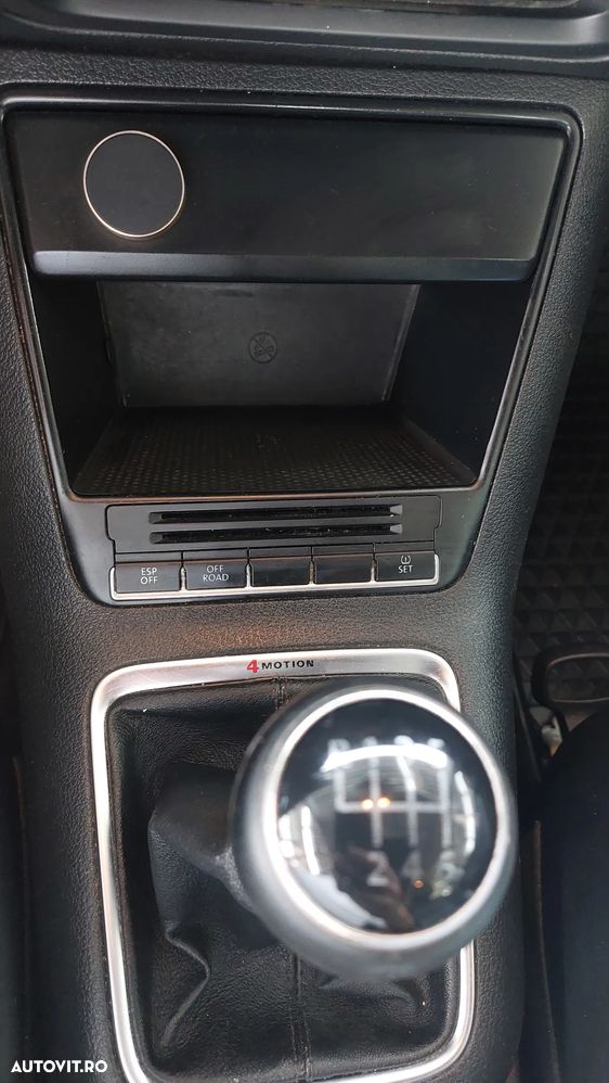 Volkswagen Tiguan 2.0 TDI DPF 4Motion Track & Avenue - 8