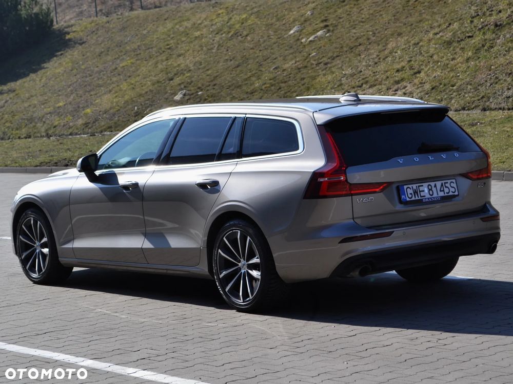Volvo V60 B5 B AWD Inscription - 4