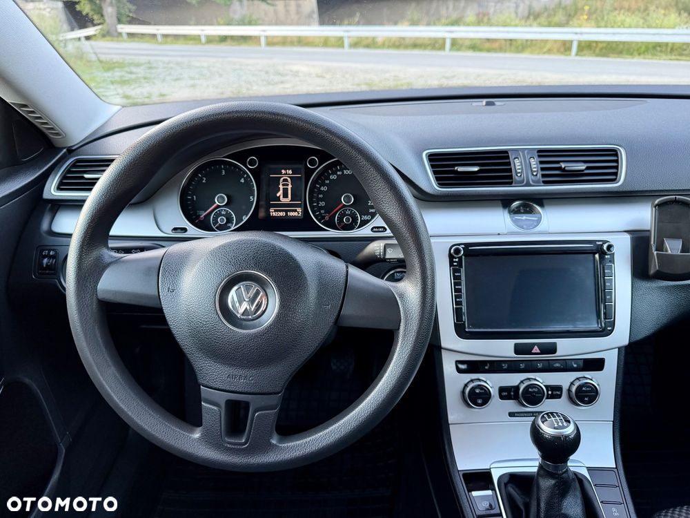 Volkswagen Passat 2.0 Blue TDI DPF Comfortline - 32