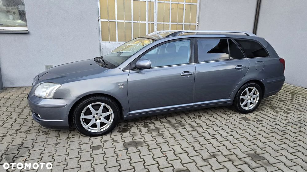 Toyota Avensis 2.0 D-4D Prestige - 12