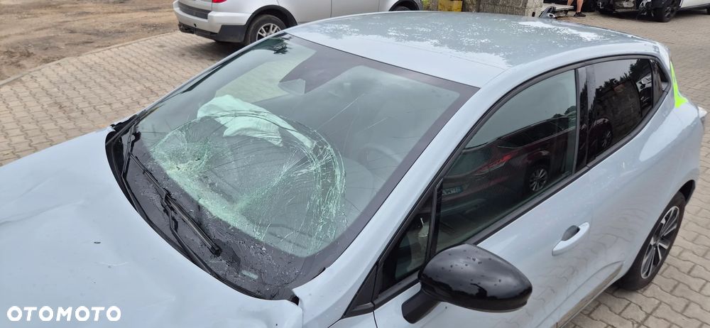 Renault Clio 1.6 E-TECH Full Hybrid 145 Techno - 9