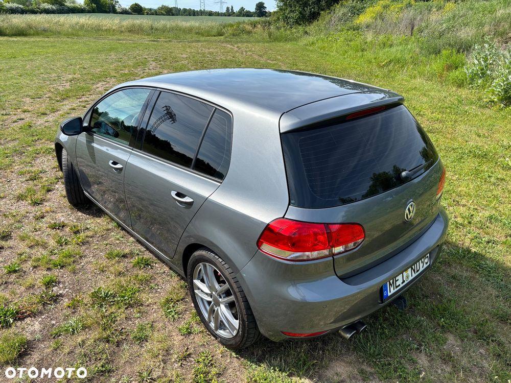 Volkswagen Golf 1.6 Comfortline - 4