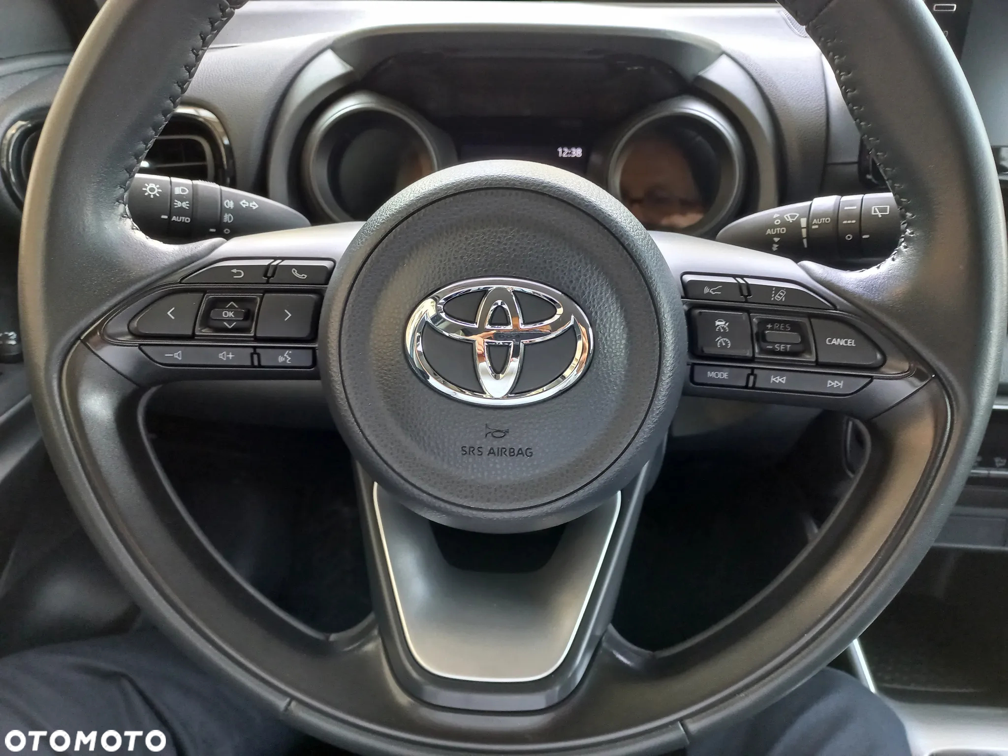 Toyota Yaris Hybrid 1.5 Comfort - 10