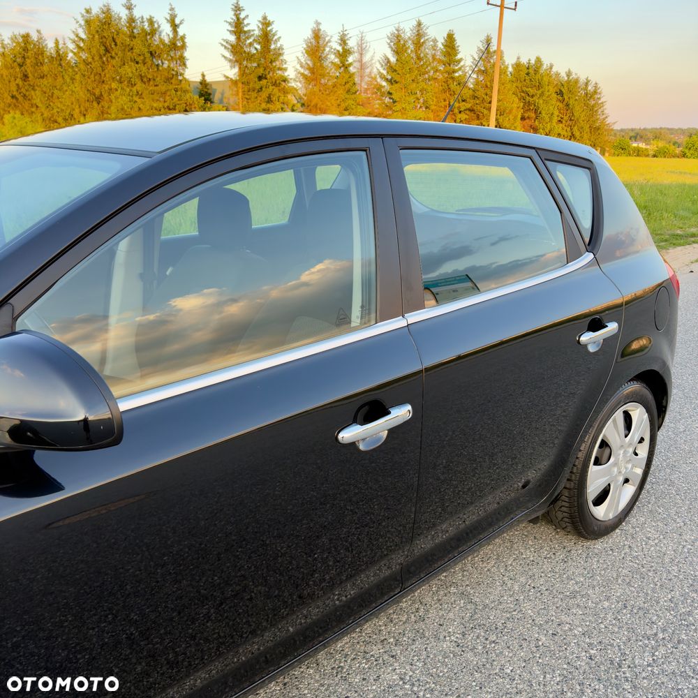 Kia Ceed 1.6 Comfort - 38