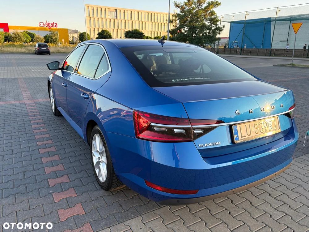 Skoda Superb 1.5 TSI Ambition DSG - 4