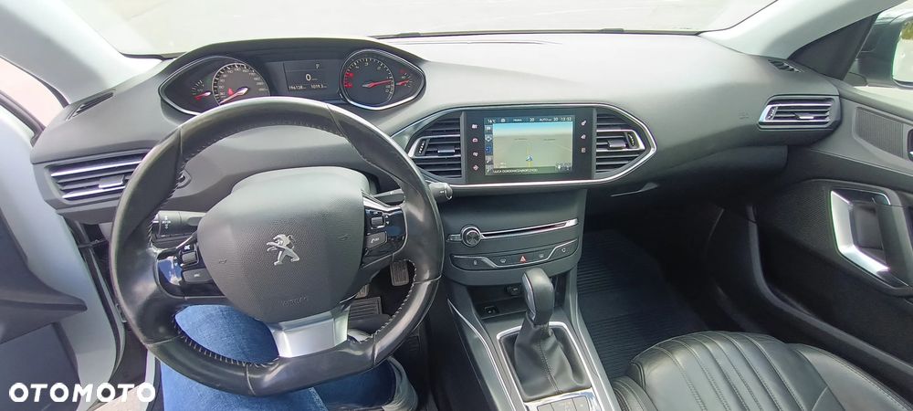 Peugeot 308 BlueHDi 150 EAT6 Stop & Start GT-Line Edition - 28