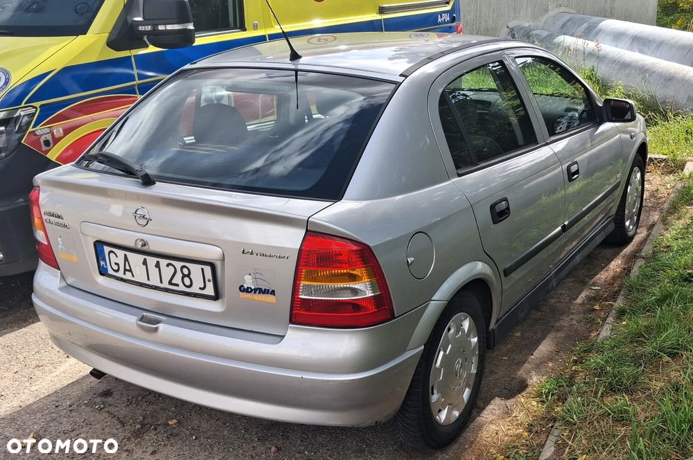 Opel Astra - 4