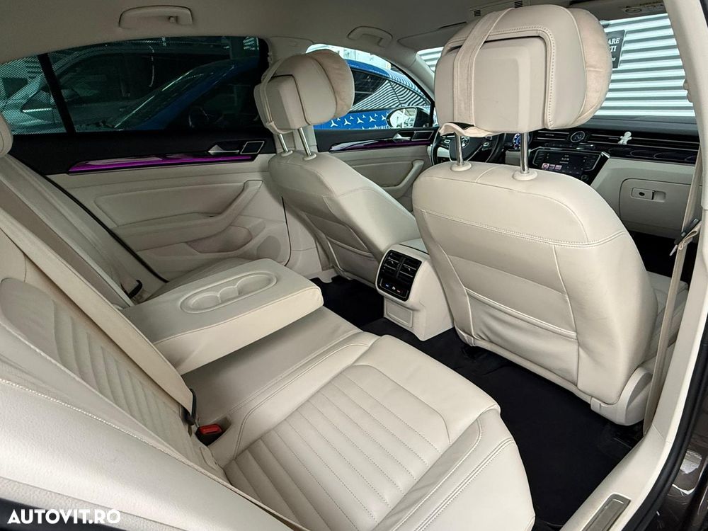 Volkswagen Passat 1.4 TSI ACT DSG Comfortline - 19