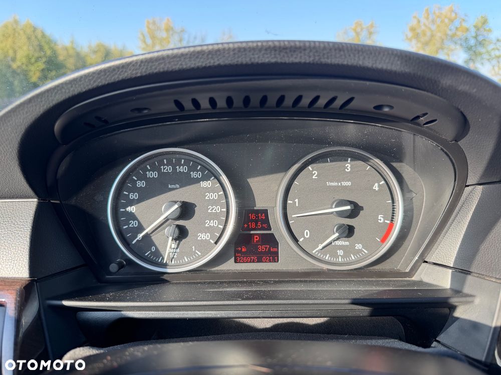 BMW Seria 5 - 14
