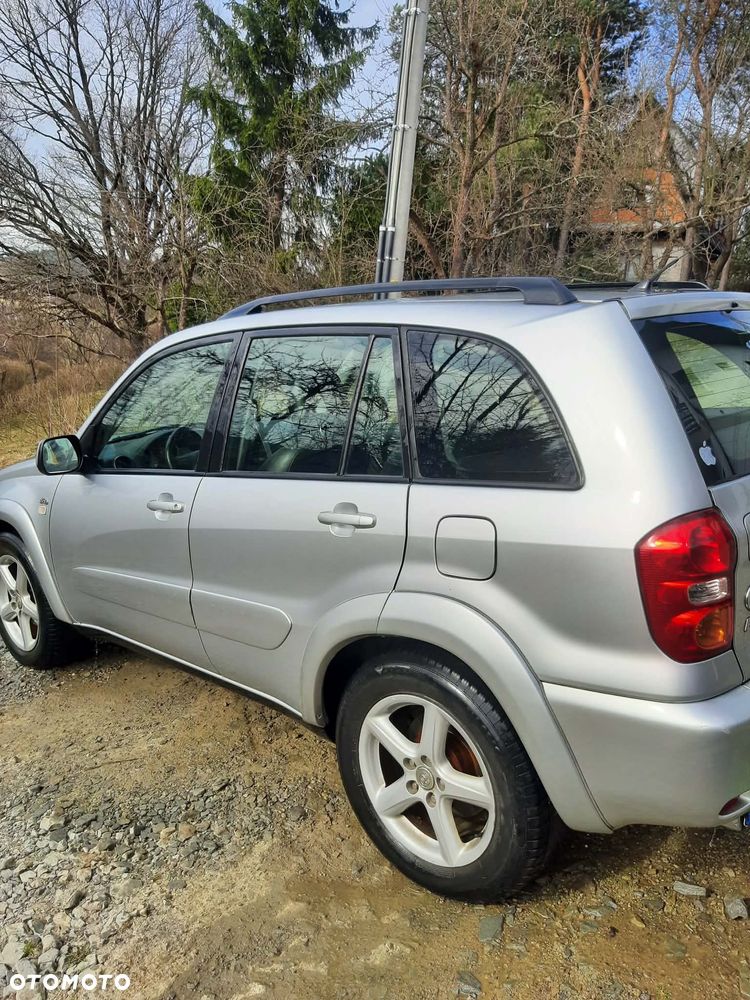 Toyota RAV4 2.0 D-4D 4x4 - 3