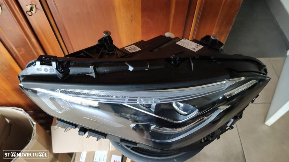 farol esquerdo full Led Multibeam Mercedes CLA w118 - 5