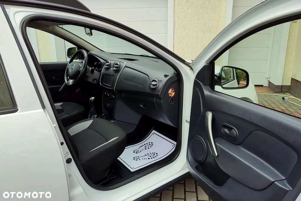 Dacia Sandero Stepway TCe 90 Prestige - 22