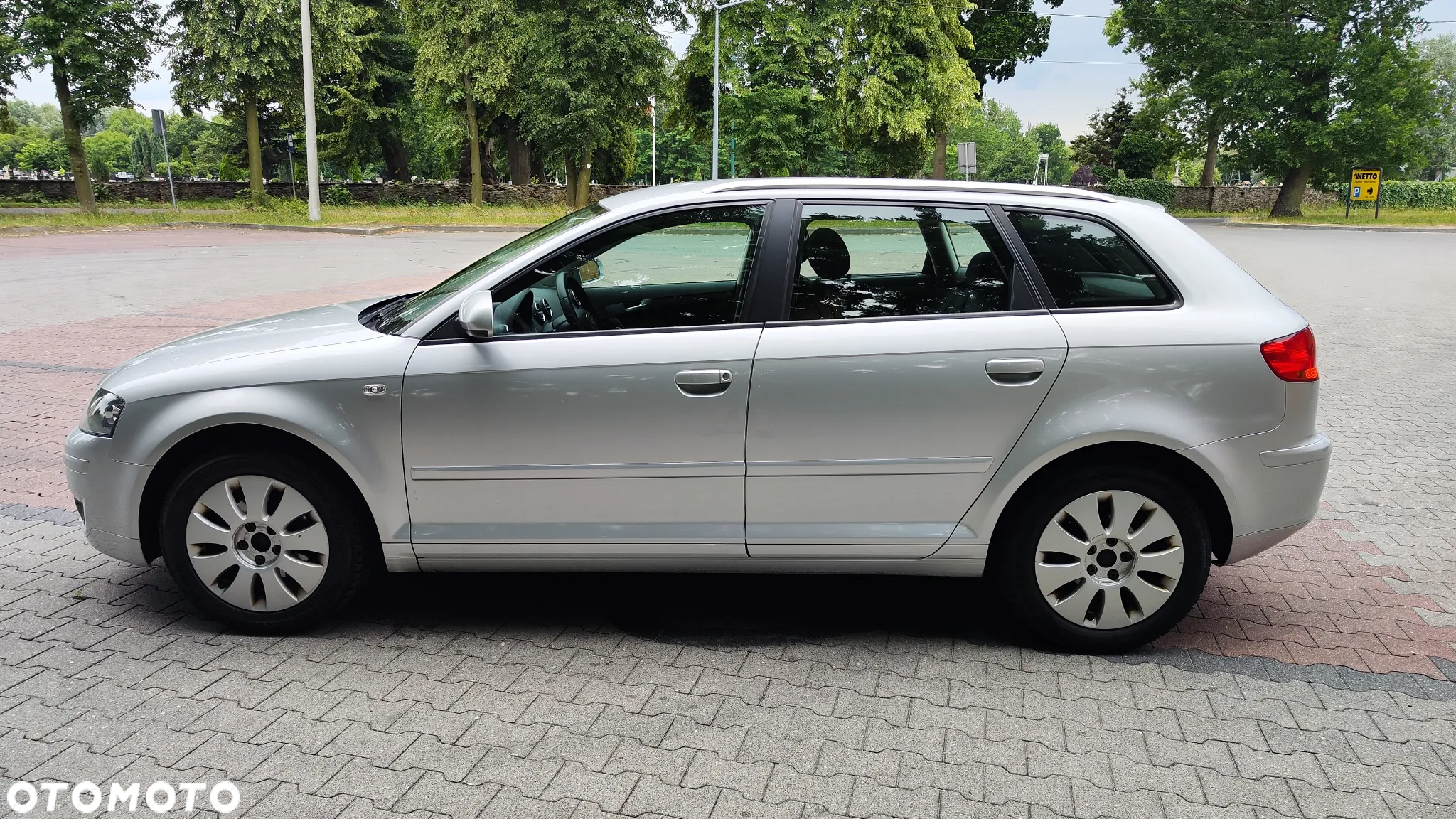 Audi A3 1.6 Attraction - 4