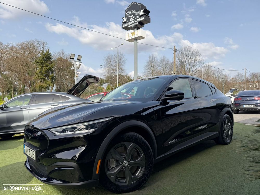 Ford Mustang Mach-E Alargada - 1