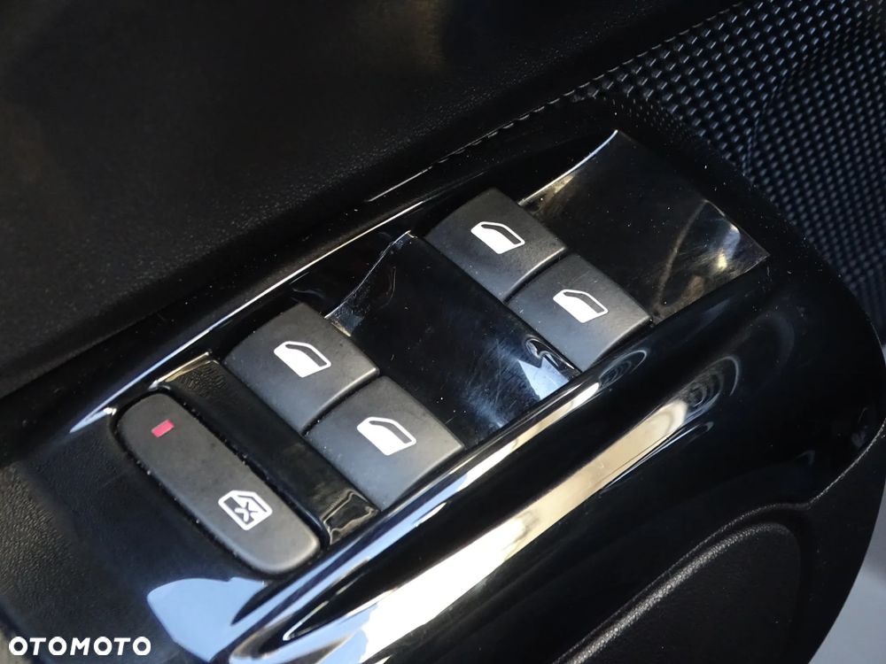 Citroën C3 Pure Tech 110 S&S SHINE - 10