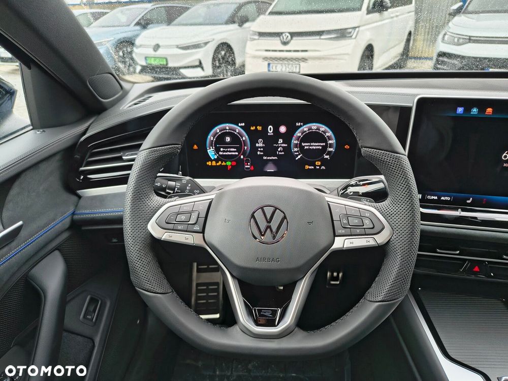 Volkswagen Passat - 14