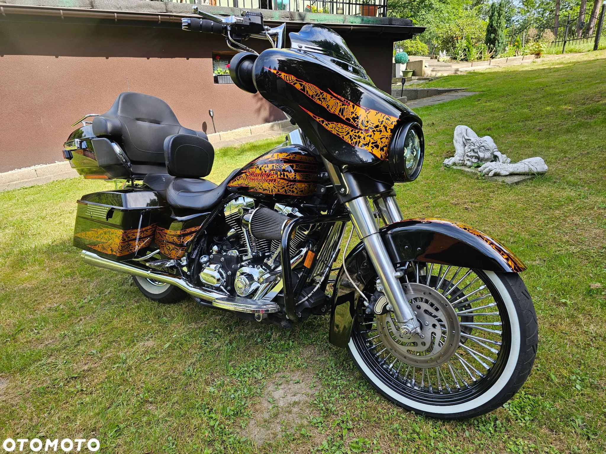 Harley-Davidson Touring Street Glide - 1