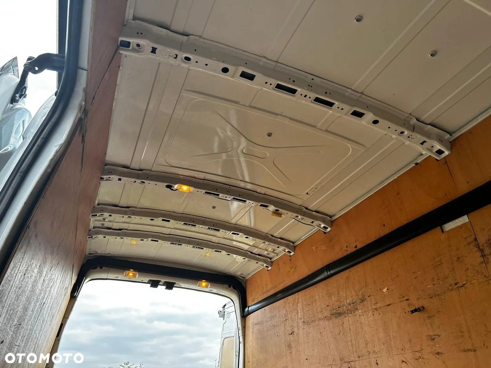 Ford Transit - 9