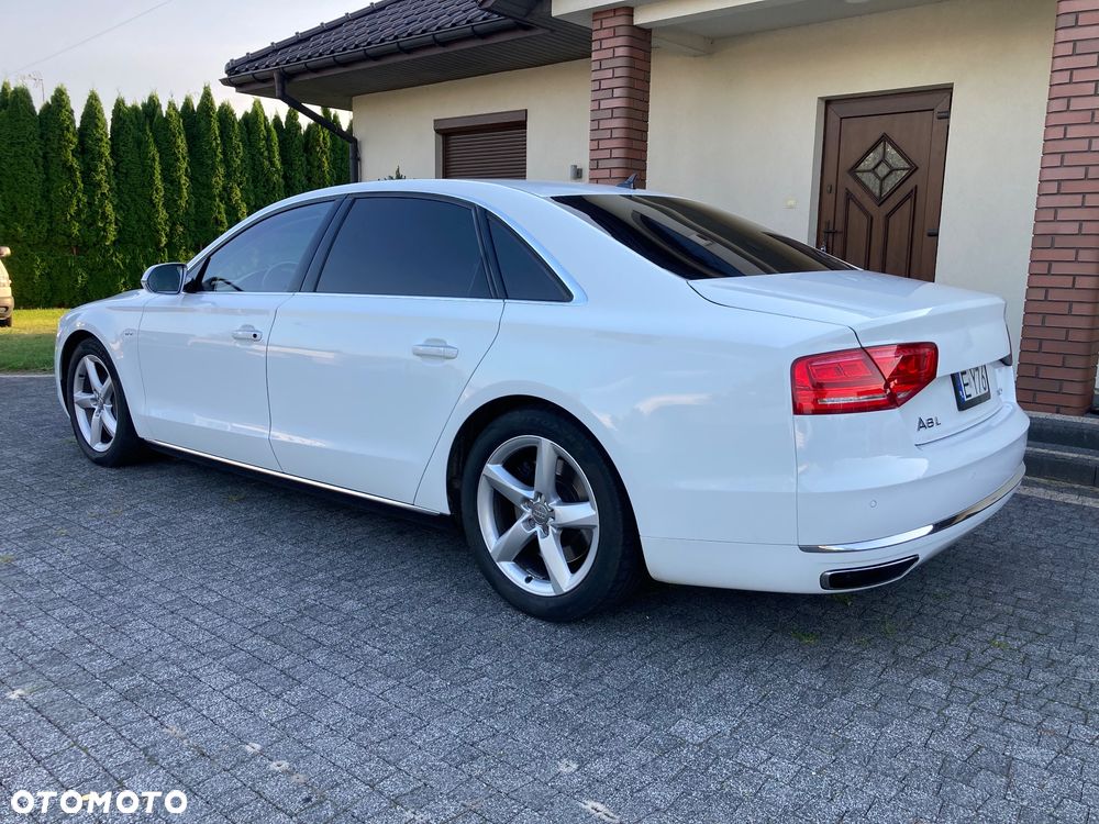Audi A8 W12 quattro tiptronic Langversion - 12