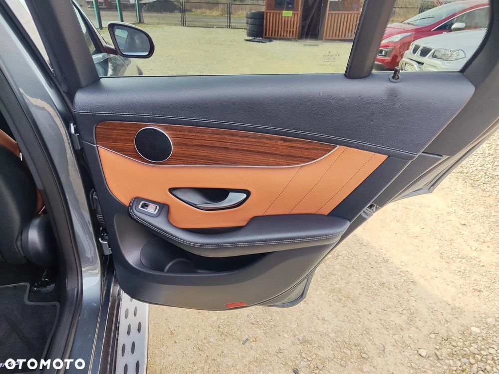 Mercedes-Benz GLC 200 d 4-Matic Business Edition - 17