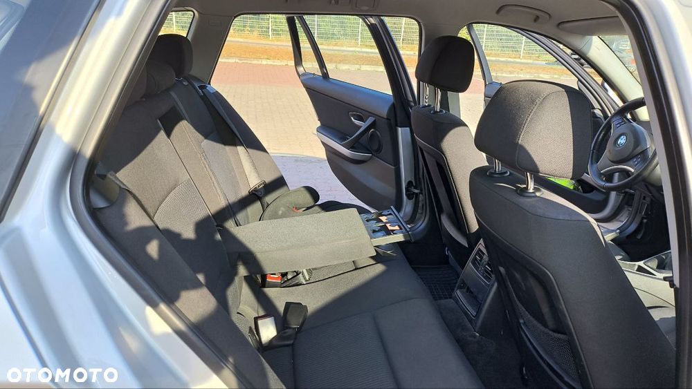 BMW Seria 3 318d - 8